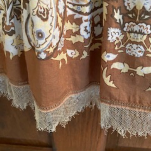 Elie Tahari cotton print skirt with tule fringe. - Picture 3 of 5